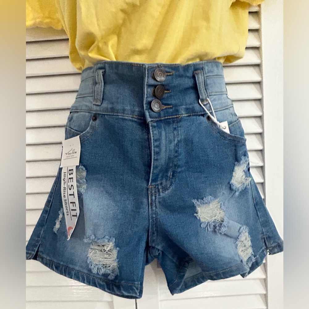 Vince Blue New York high waisted distress stretch Jean shorts size 7- NWT